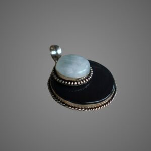 obsidien and moonstone pendant picture